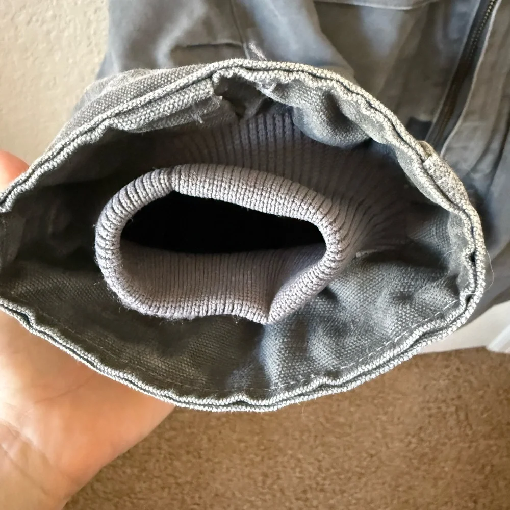 LIKE NEW MENS CARHARTT INSULATED JACKET SIZE L - Picture 11 of 11